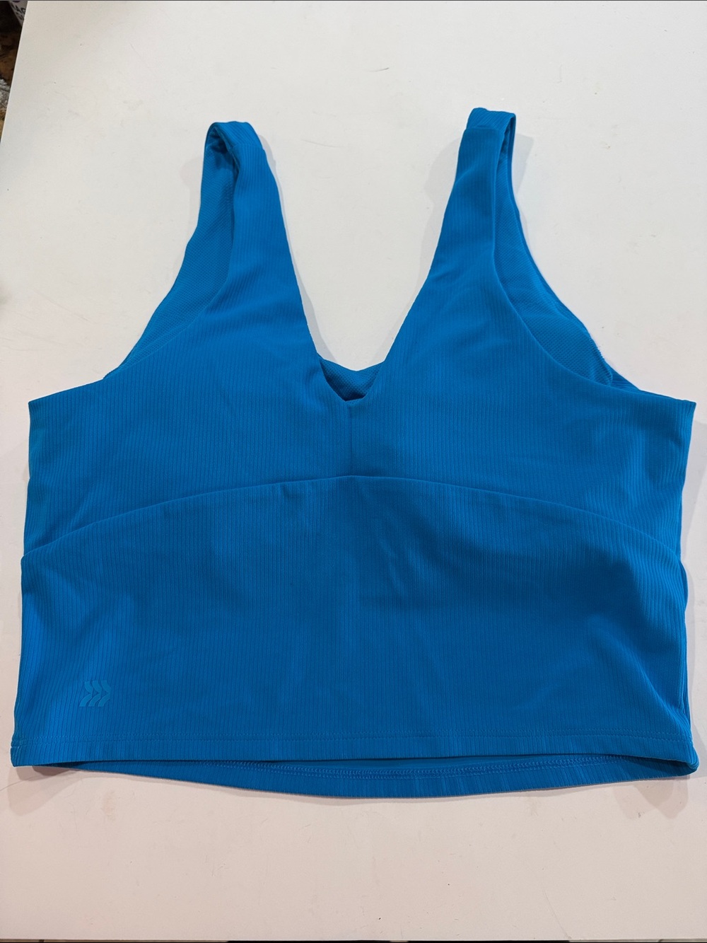 Bright Blue built in bran workout crop tank - Picture 2 of 3